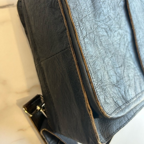 Gutsy Nomad Black Leather Bag